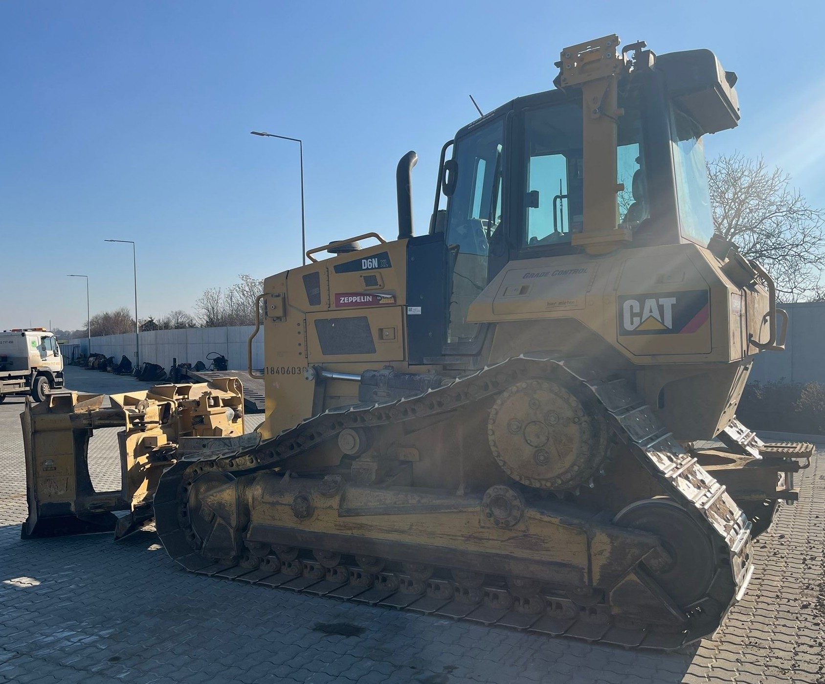 Pásový dozér Cat D6N XL - použitý stroj xxxxxxxx