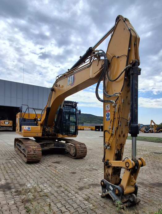 CAT 326 GWP30047 03