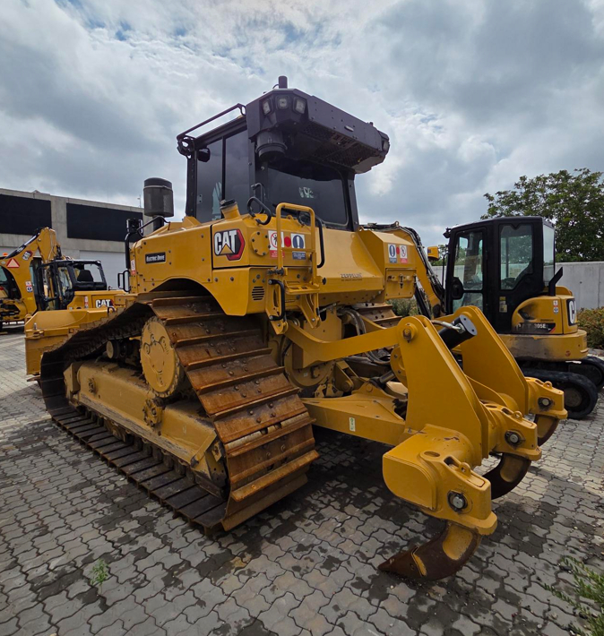 D6 XE LRG01251 04