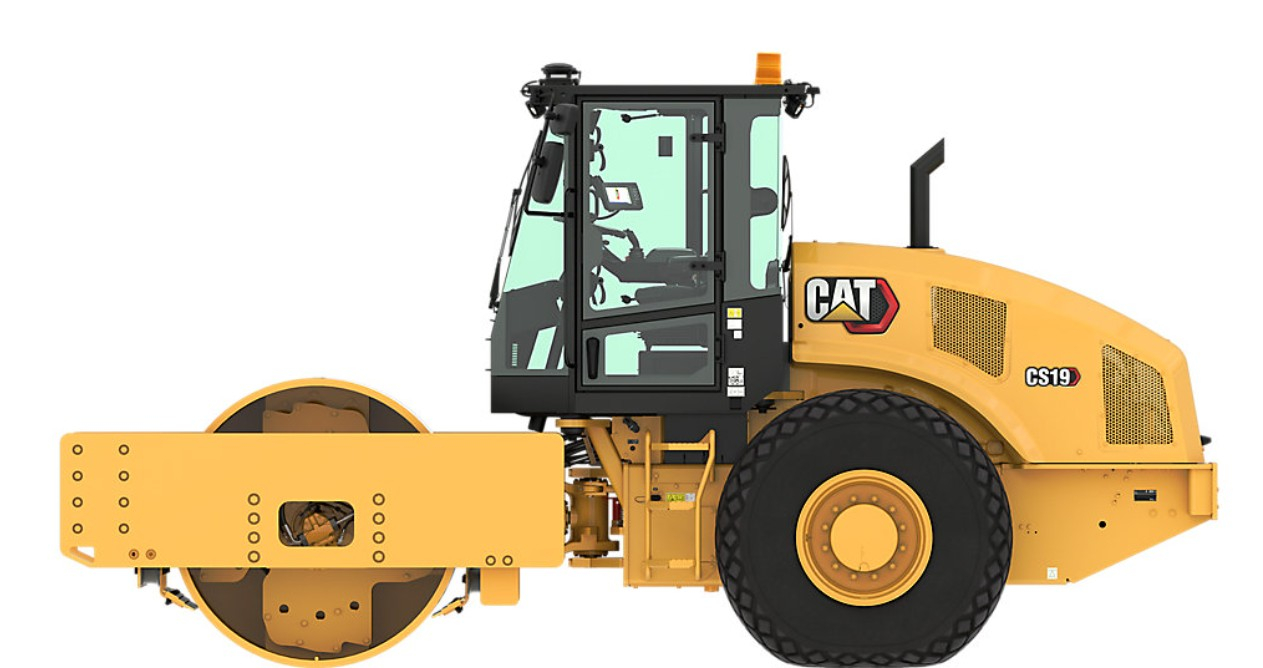 Zeminový valec CS19 001