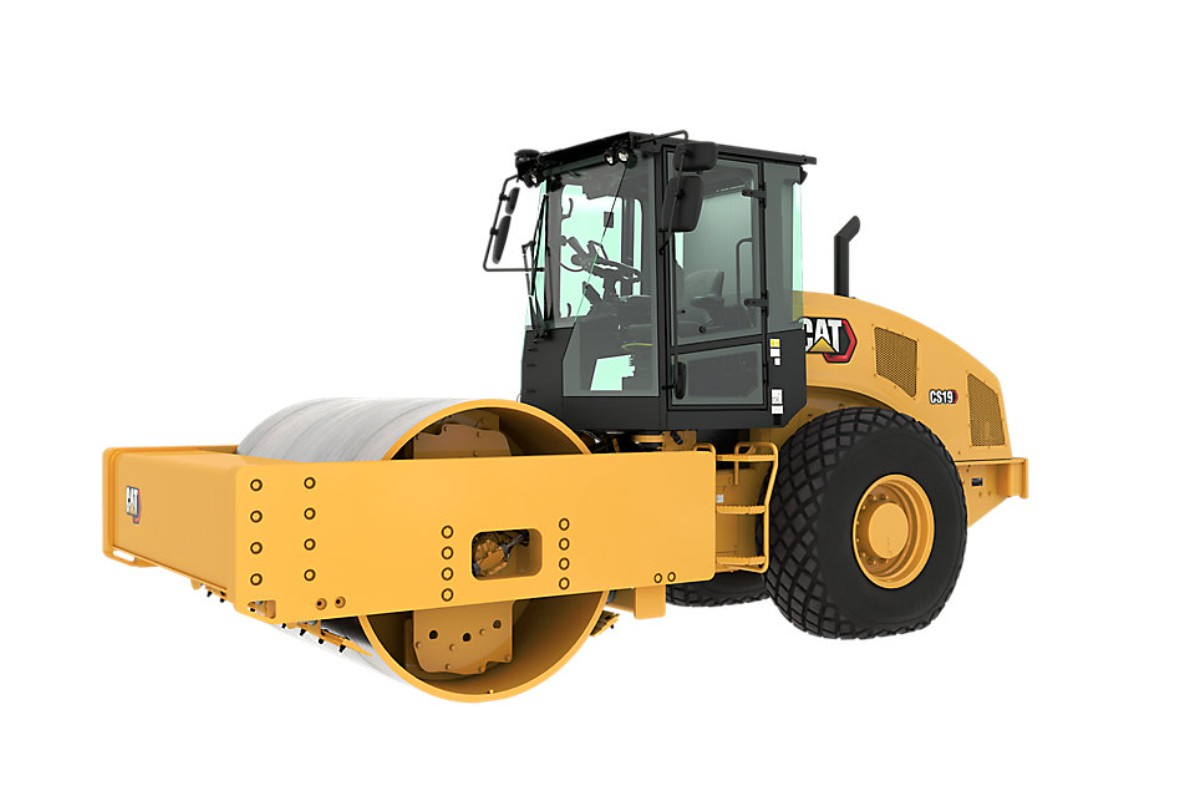 Zeminový valec CS19 002