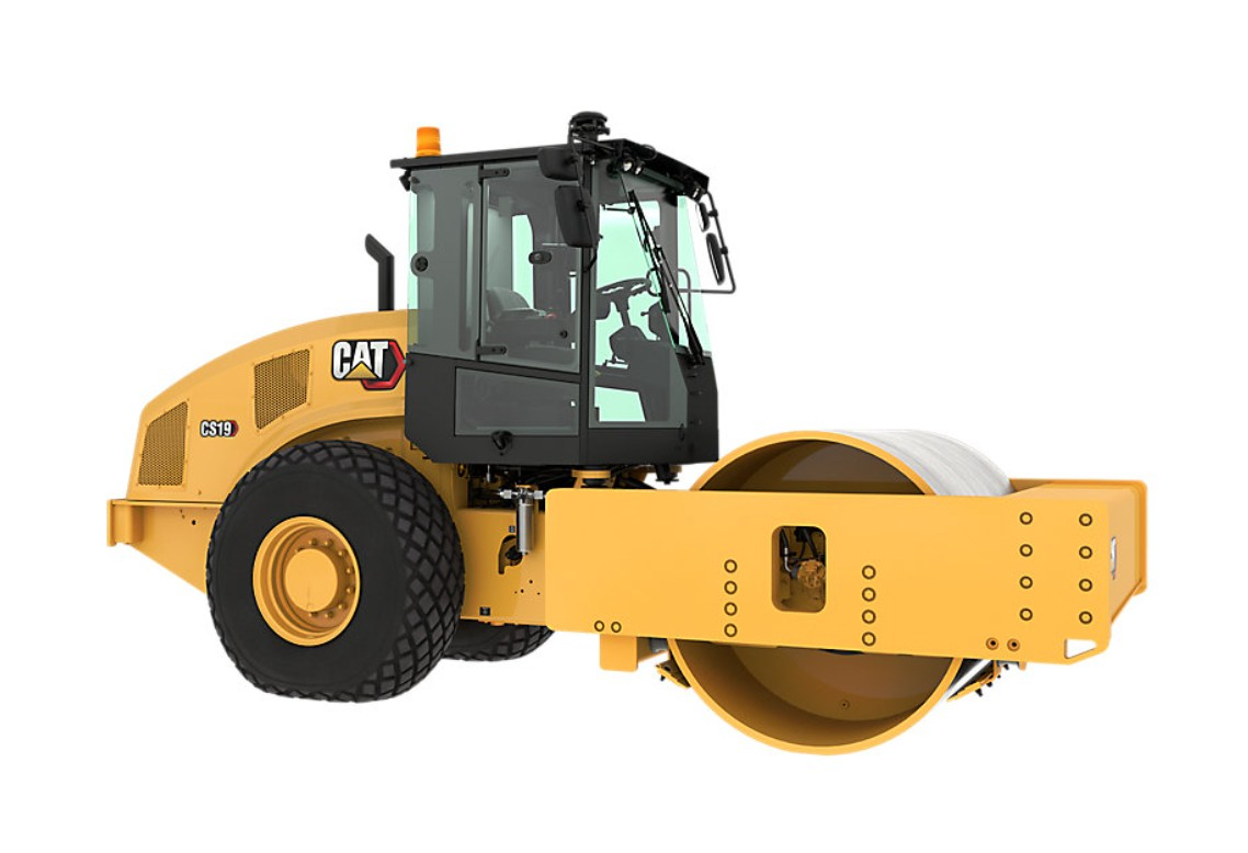 Zeminový valec CS19 003